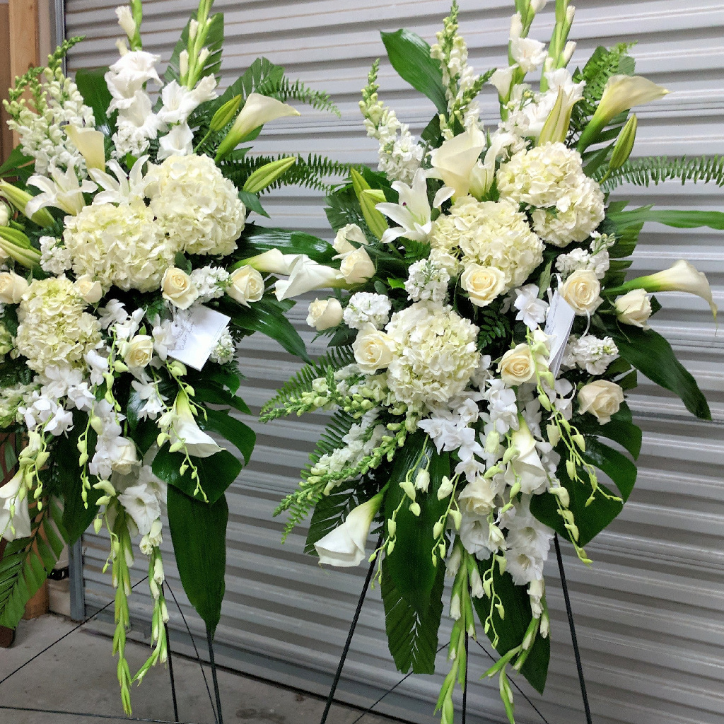 کاربرد نمادین گل‌ها در تاج گل‌
